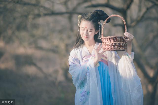 心理学:女性求爱反应