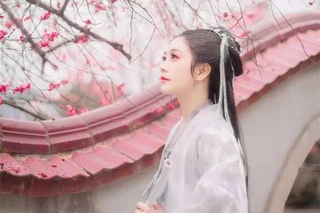 真正聪明的人,为什么从不去社交?(深度好文)