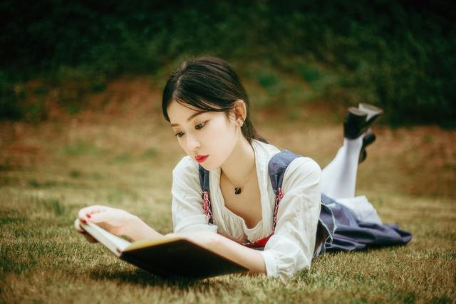 长期不换头像的女人,从来不换头像的女生说明什么