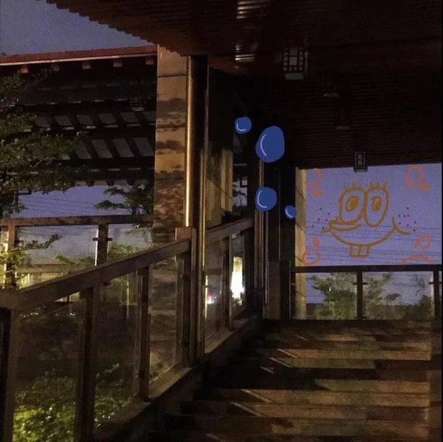 一批个性朋友圈封面背景图