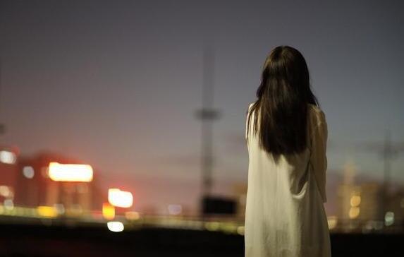 表达一个人硬撑着的图片( 0/0)