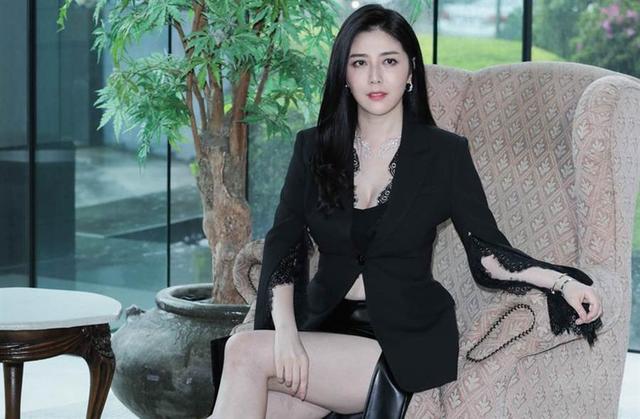 四十岁很耐看的女人相片，中年女人阳光漂亮的图片