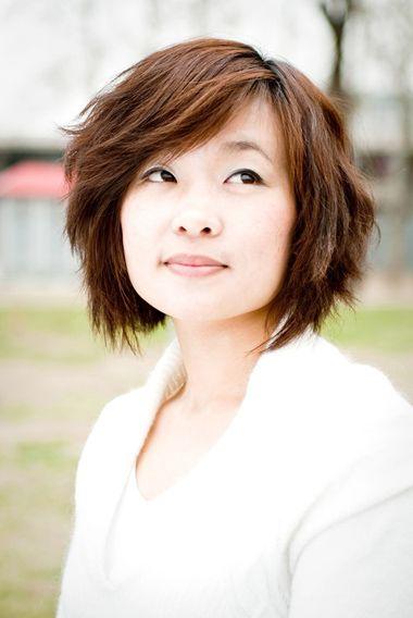 10款适合45岁女人的短烫发,时尚发型减龄效果也杠杠的!