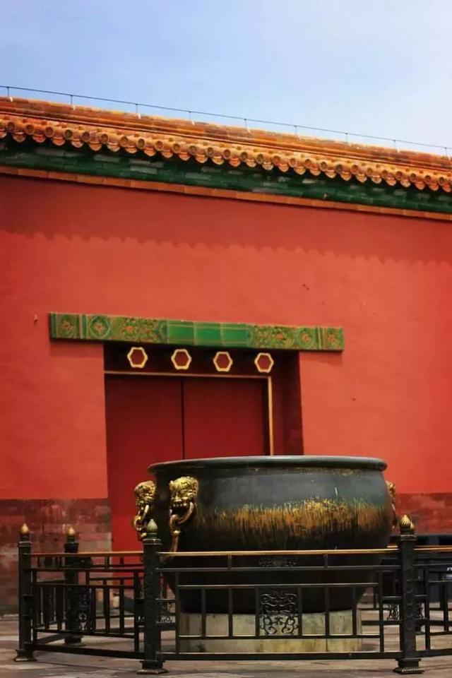 你知道吗?古代庭院中为何要摆缸?