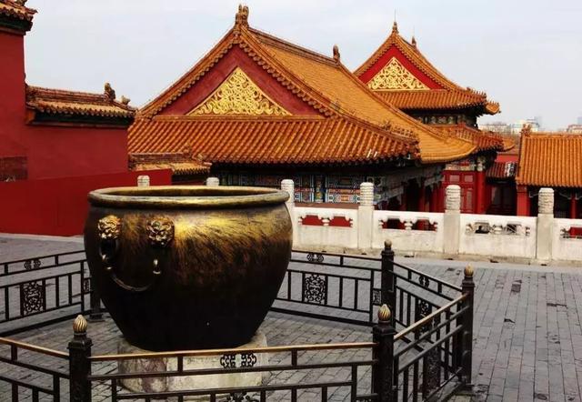 你知道吗?古代庭院中为何要摆缸?