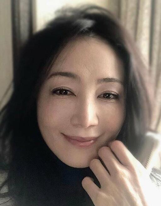 成熟有气质的中年妇女晒照片,成熟有气质中年妇女特征