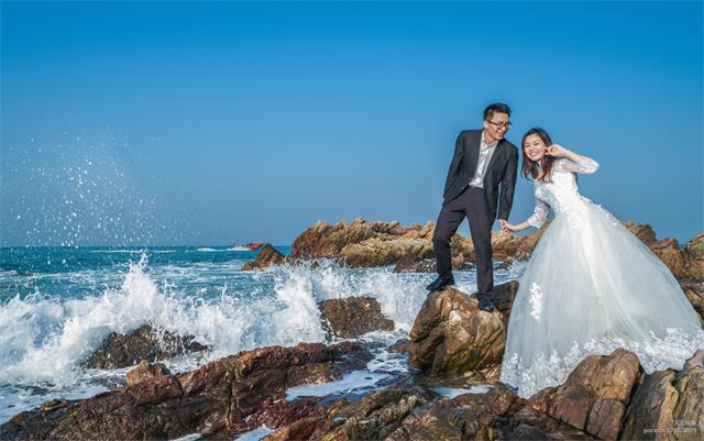 多长时间,女人才能忘掉第一个男人?听听这三个女孩的回答