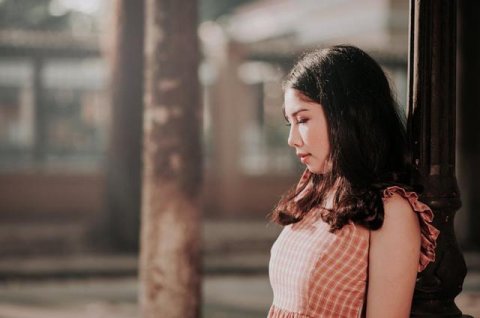 丧偶的女人最怕什么，丧偶的女人该如何面对