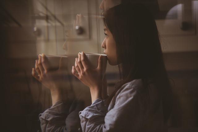 老司机告诉你:想知道一个女生家境好不好,从三个细节就能看出