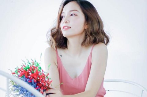 女人哭穷暗示要钱代表什么,女人在男人面前哭穷代表什么