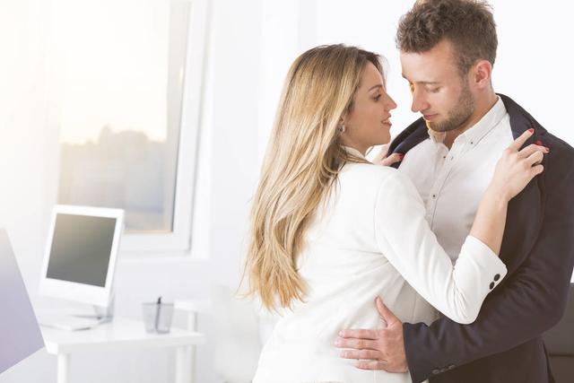 喜欢和异性搞暧昧关系的,无非这两种女人,特别是第一种