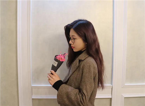 data-cke-saved-src="/uploads/allimg/200903/14235K5X-1.jpg"