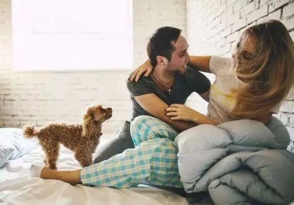 异性聊天最肉麻的话夫妻之间15句肉麻情话