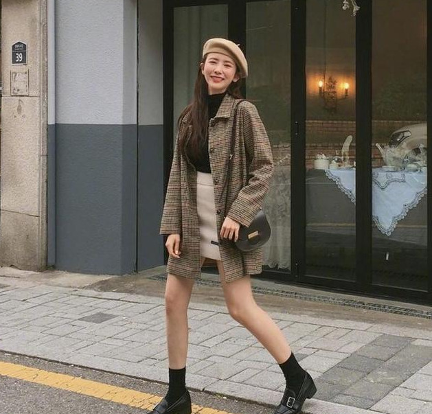 女人第一次见客人穿什么衣服，约客人吃饭穿什么衣服合适