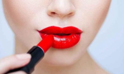 口红是用什么虫子做的真的假的,越高档的口红虫子越多吗