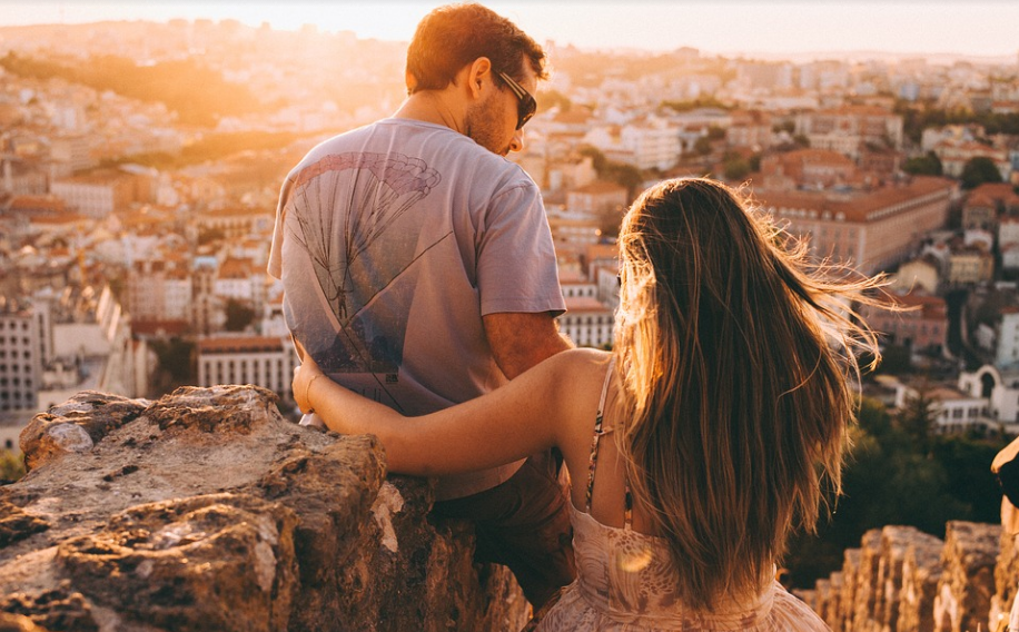 夫妻间记得少做这4个动作当心出大问题哦