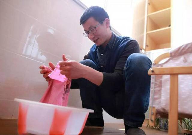 婚姻里被老公撩的高甜瞬间，瞬间又相信爱了