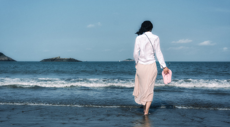 为什么男人总是喜欢握住你的手,握住你的手的男人是什么心理