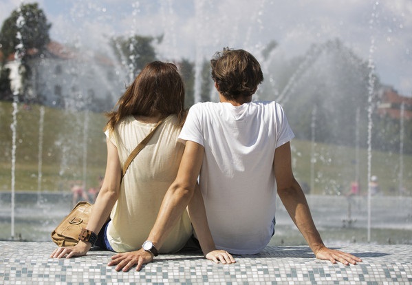 老公和老婆第一次约会