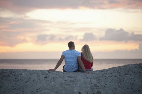 为什么女人想撇清关系，女人跟你撇清关系就是想离开你