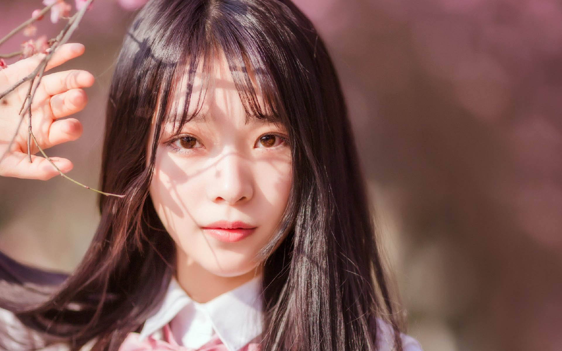 结束一段爱情,千万不要着急接受下一段爱情,否则会摔得很惨!