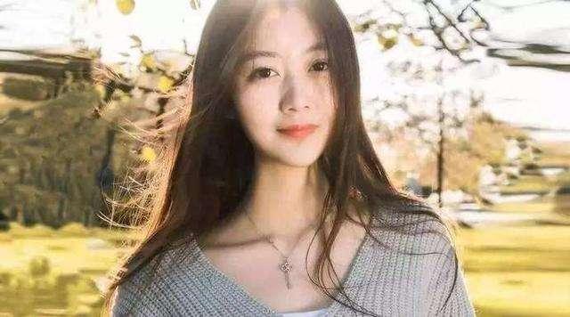一个人敢对你动手动脚说明啥