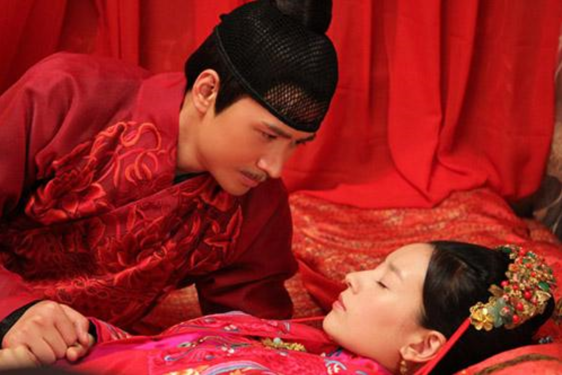 新婚夫妻第一次进家门