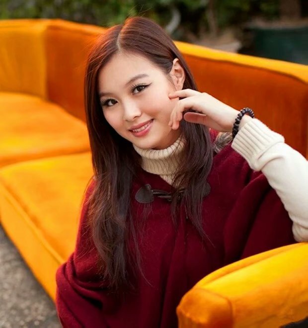 女人最幸福的享受,是被钟情的男人深爱!