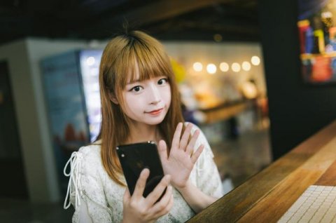 同事之间男女暧昧有哪些表现，同事间关系暧昧的征兆