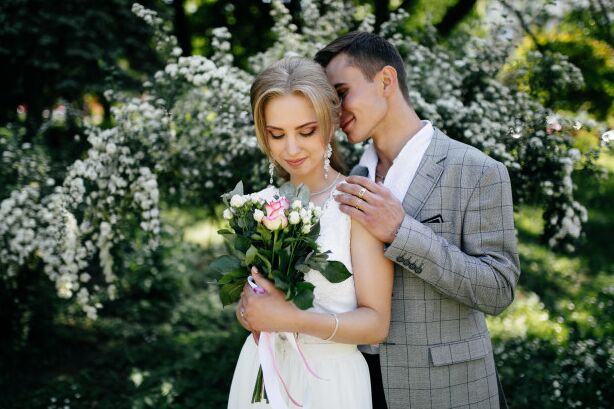 男生依赖一个女生什么表现