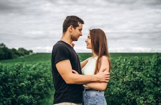 男生依赖一个女生什么表现