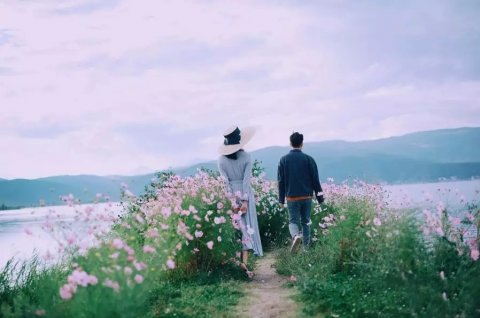 女人想复婚有哪些暗示,分手后女人想复合的表现