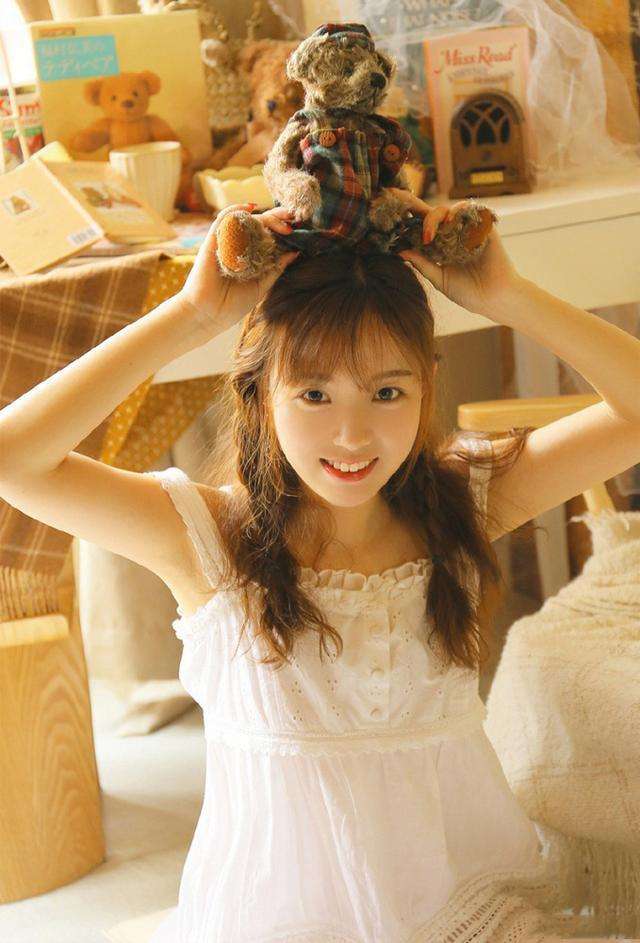 中年女人让你摸她的手是什么意思