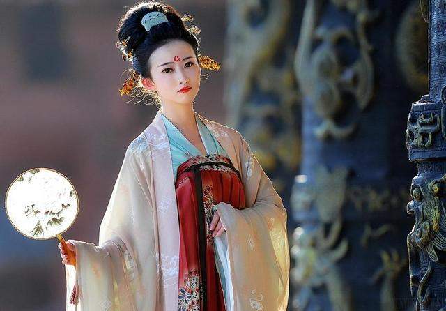 古代女性热天怎么穿衣服,古代夏季女人穿什么衣服