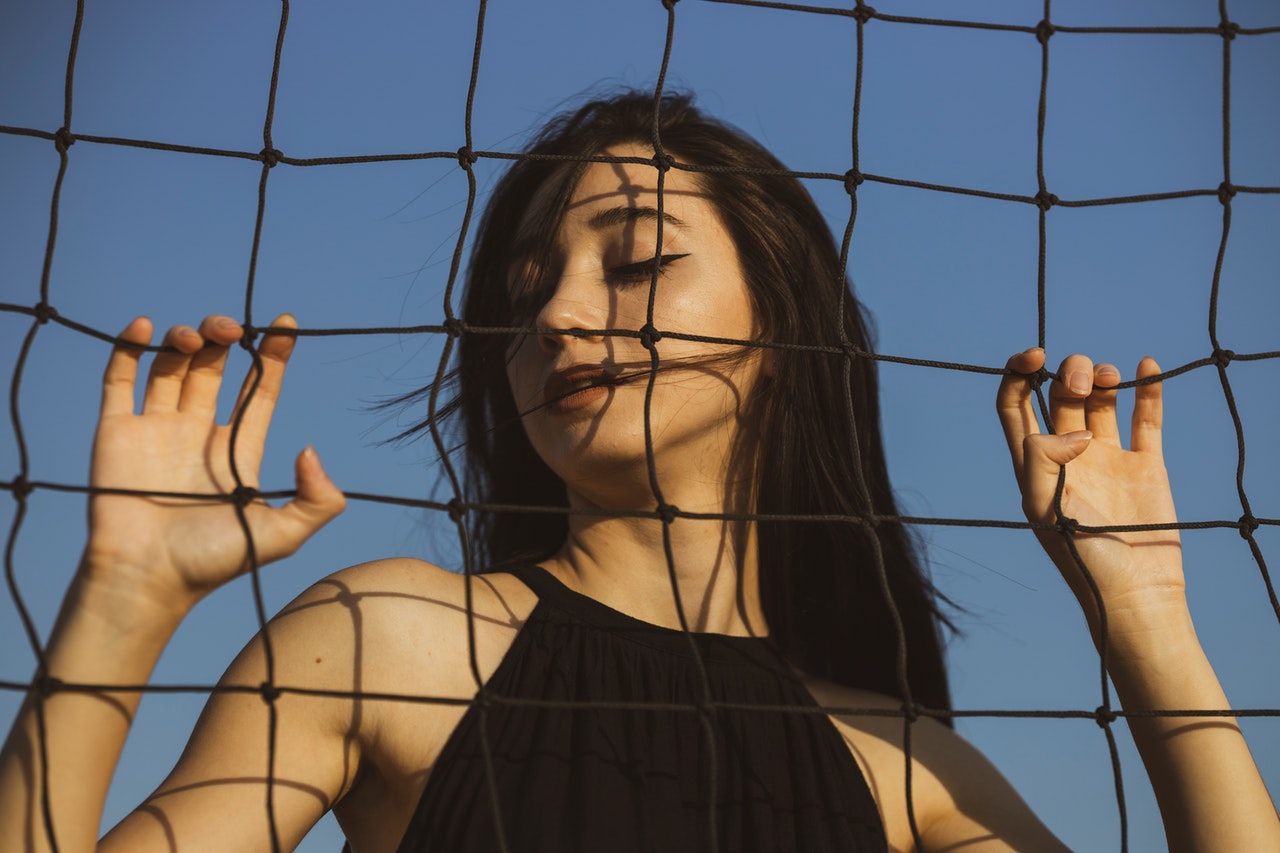 两个人互相暧昧是真感情吗