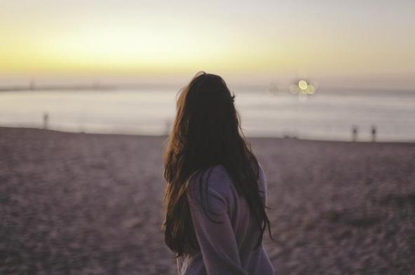 女人亲男人嘴是什么意思