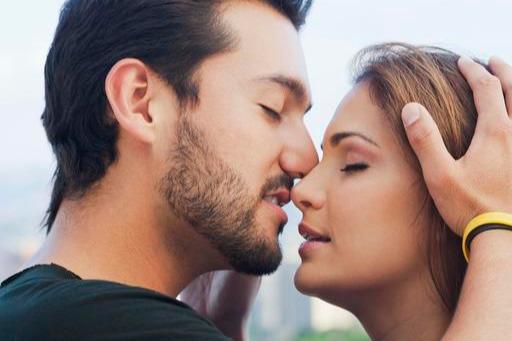 怎么接吻男人会更爱你