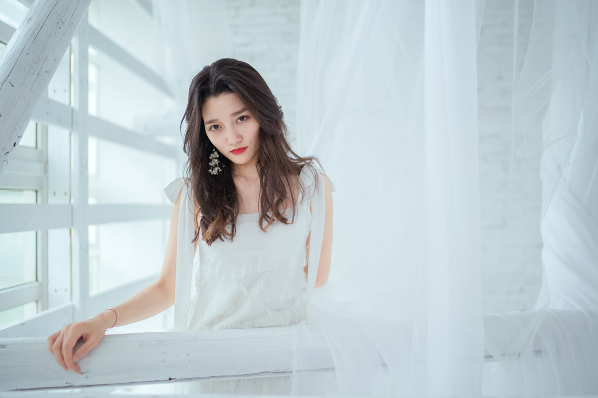 多情多欲的女人特征,多情的女人身上大都有这些迹象