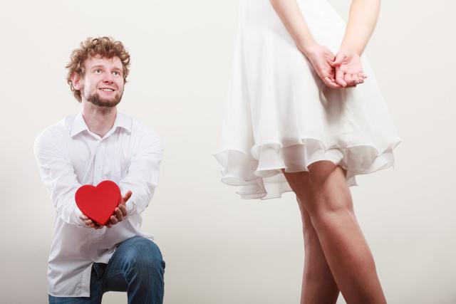 只有一种情人越爱越深