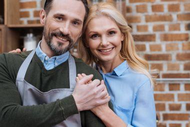 男人为什么喜欢抚摸女人的脸