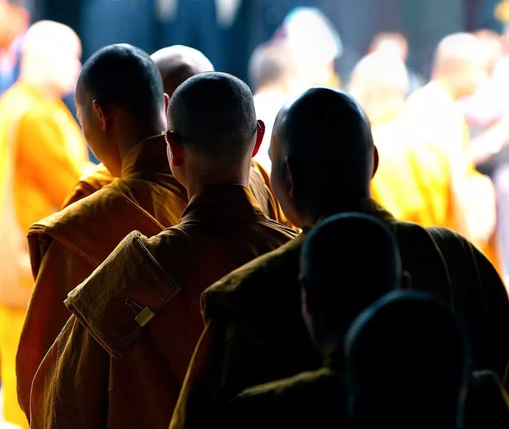 佛为什么认为女色危害最大，佛教为什么不能近女色