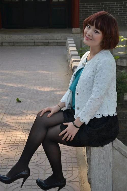 第一次和六十岁女人见面聊什么