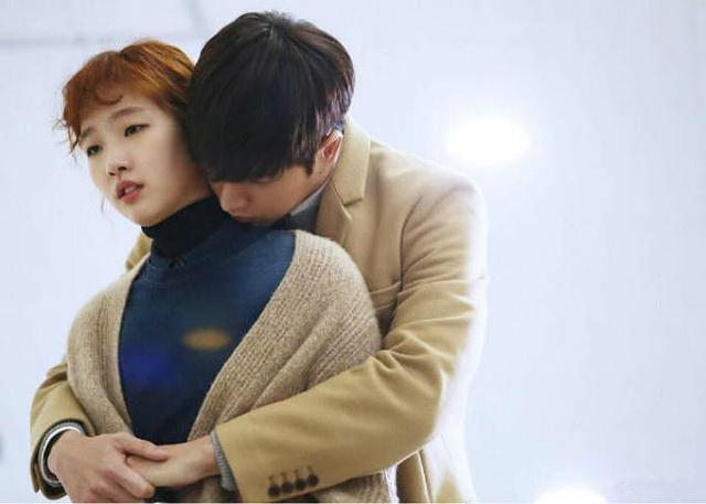 男人为什么喜欢从背后抱女人