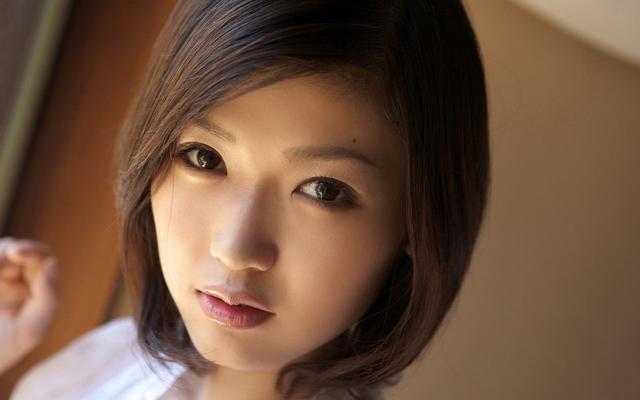 女人接吻总是躲闪说明什么