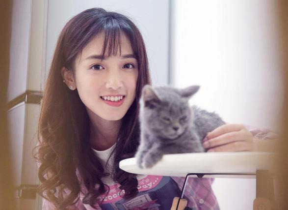 女人得不到爱的滋润就会变得坚强