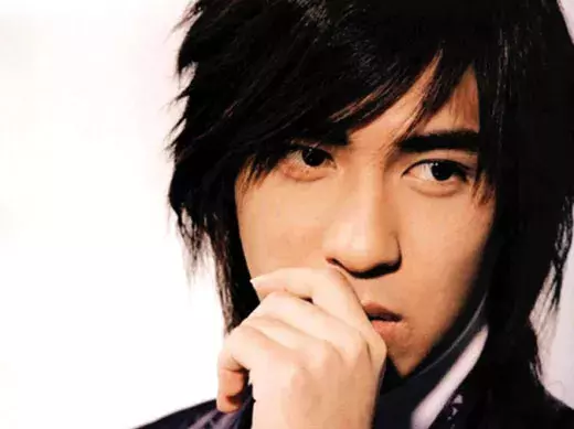 沉默寡言的男人真的很可怕吗，一个长期孤独的男生可怕吗