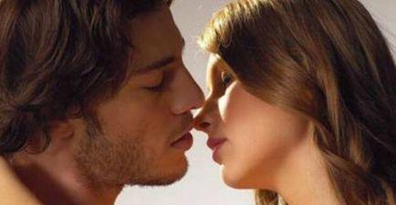 一般夫妻多久接吻一次