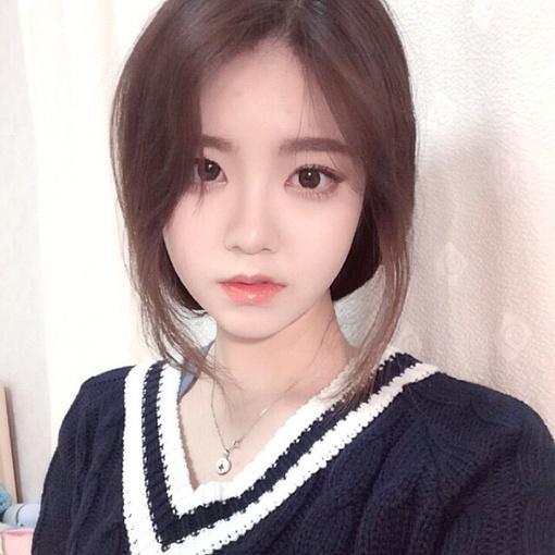 男生第一次摸女生的手是有什么感觉，女生摸男生手意味什么