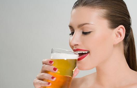 女人多条鱼尾纹一定会出轨吗,鱼尾纹影响夫妻关系吗