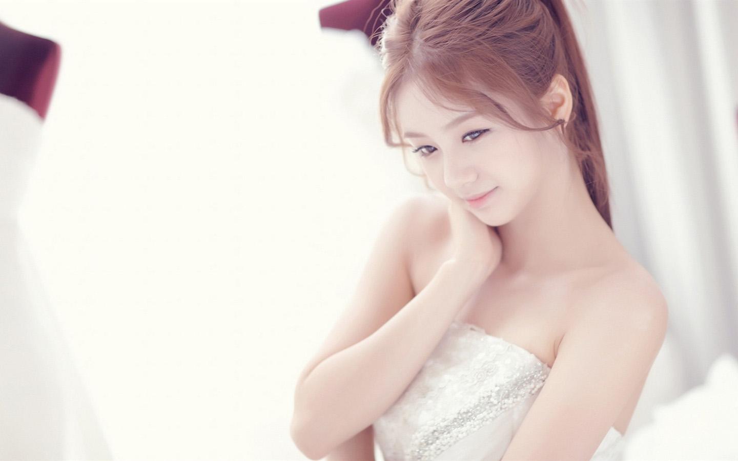 女人被你迷住的4个表现，女人动心后眼神特征